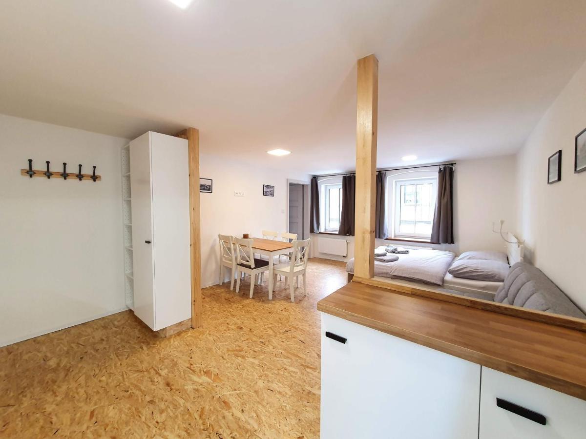 Apartmány U Muzea Horní Blatná Esterno foto