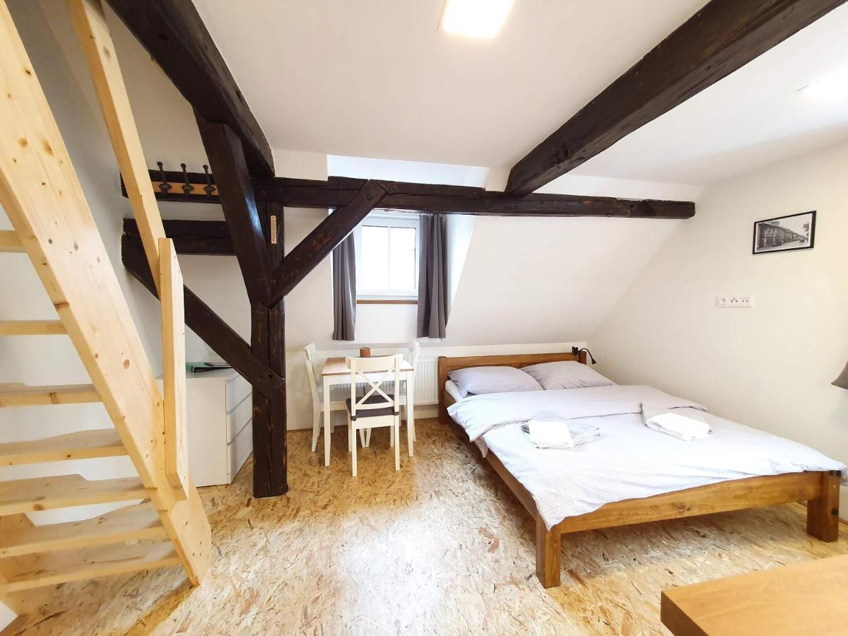 Apartmány U Muzea Horní Blatná Esterno foto