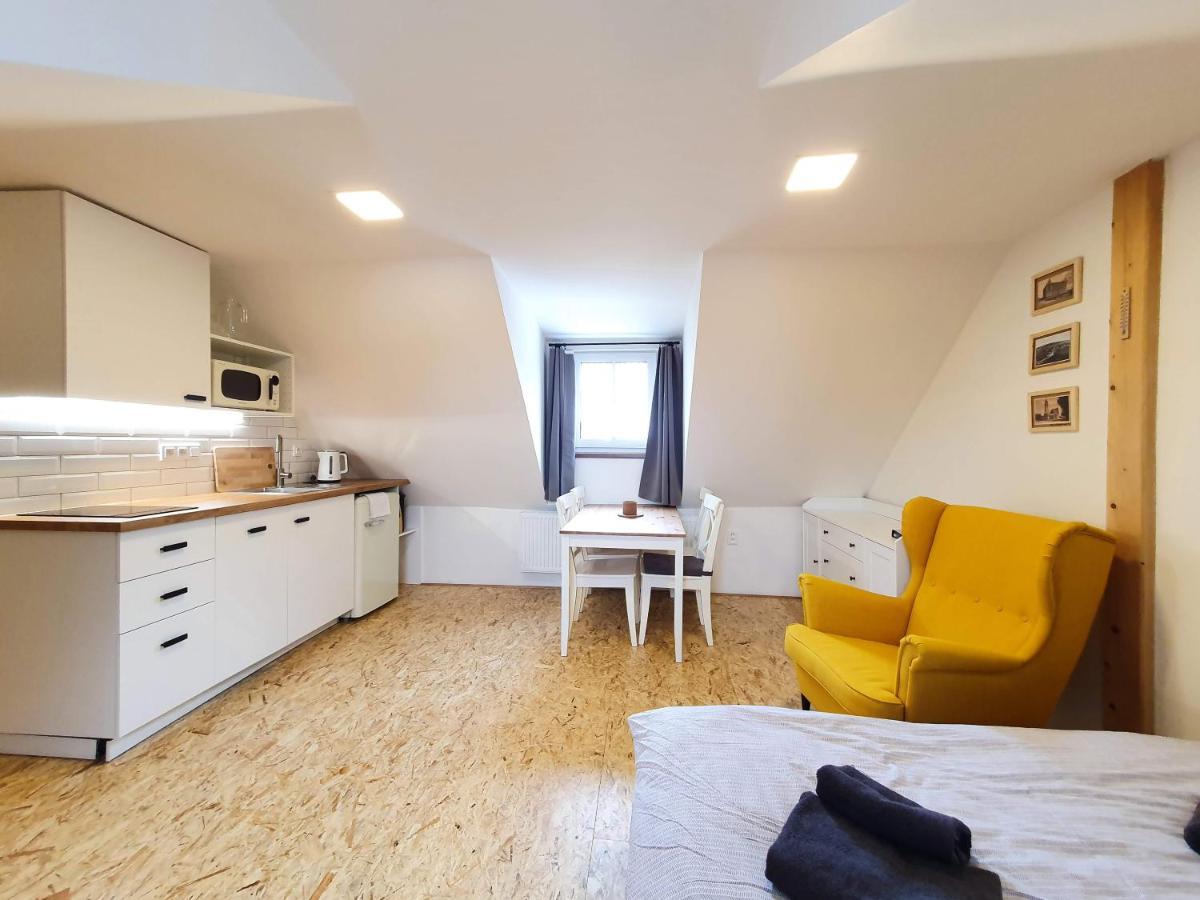 Apartmány U Muzea Horní Blatná Esterno foto